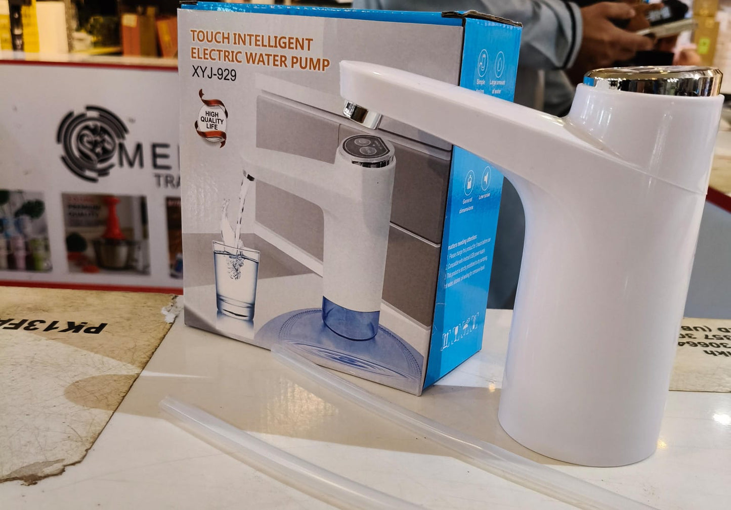 Touch Intelligent Electric Water Pump – Rechargeable