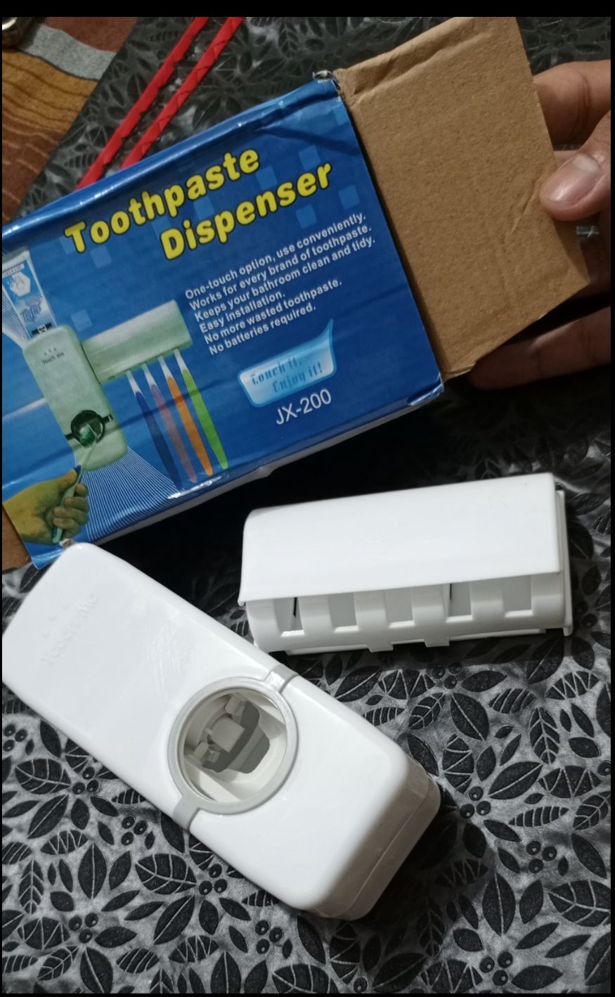 Automatic Toothpaste Dispenser With Toothbrush Holder